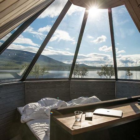Arctic Land Adventure Glass Igloos Kilpisjärvi Exteriör bild